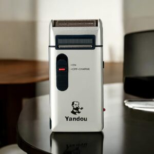 alt="Yandou Rechargeable Electric Shaver for Men"