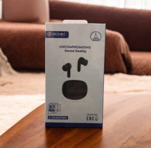 Ronin R-7030 Bluetooth Earbuds with charging case – Uncompromising sound quality
