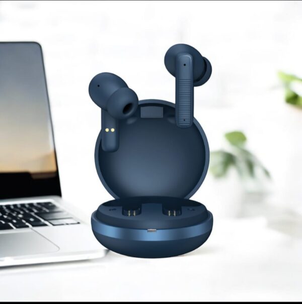 Ronin R-7020 Bluetooth Earbuds packaging with compact charging case and earbuds displayed