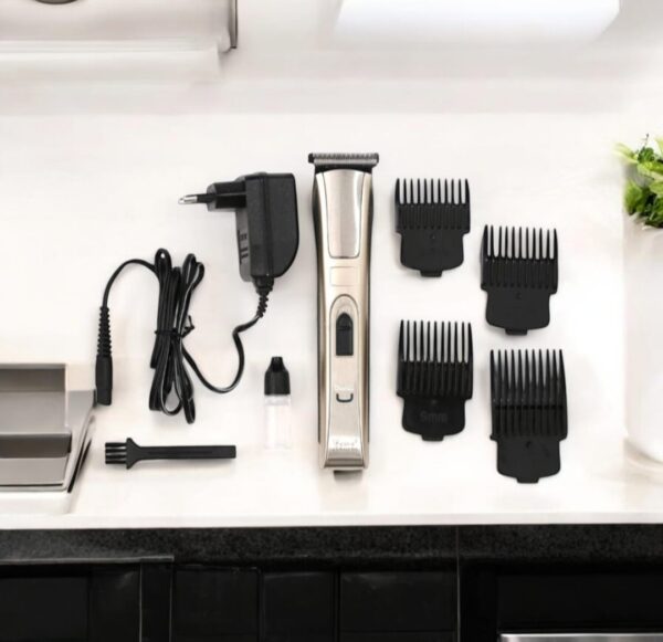 Kemei KM-5017 cordless rechargeable hair clipper for adults and children