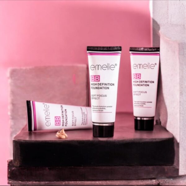 Emelie BB High Definition Foundation – Lightweight BB Cream with Natural Coverage